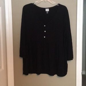 a super cute 3/4 length sleeve top